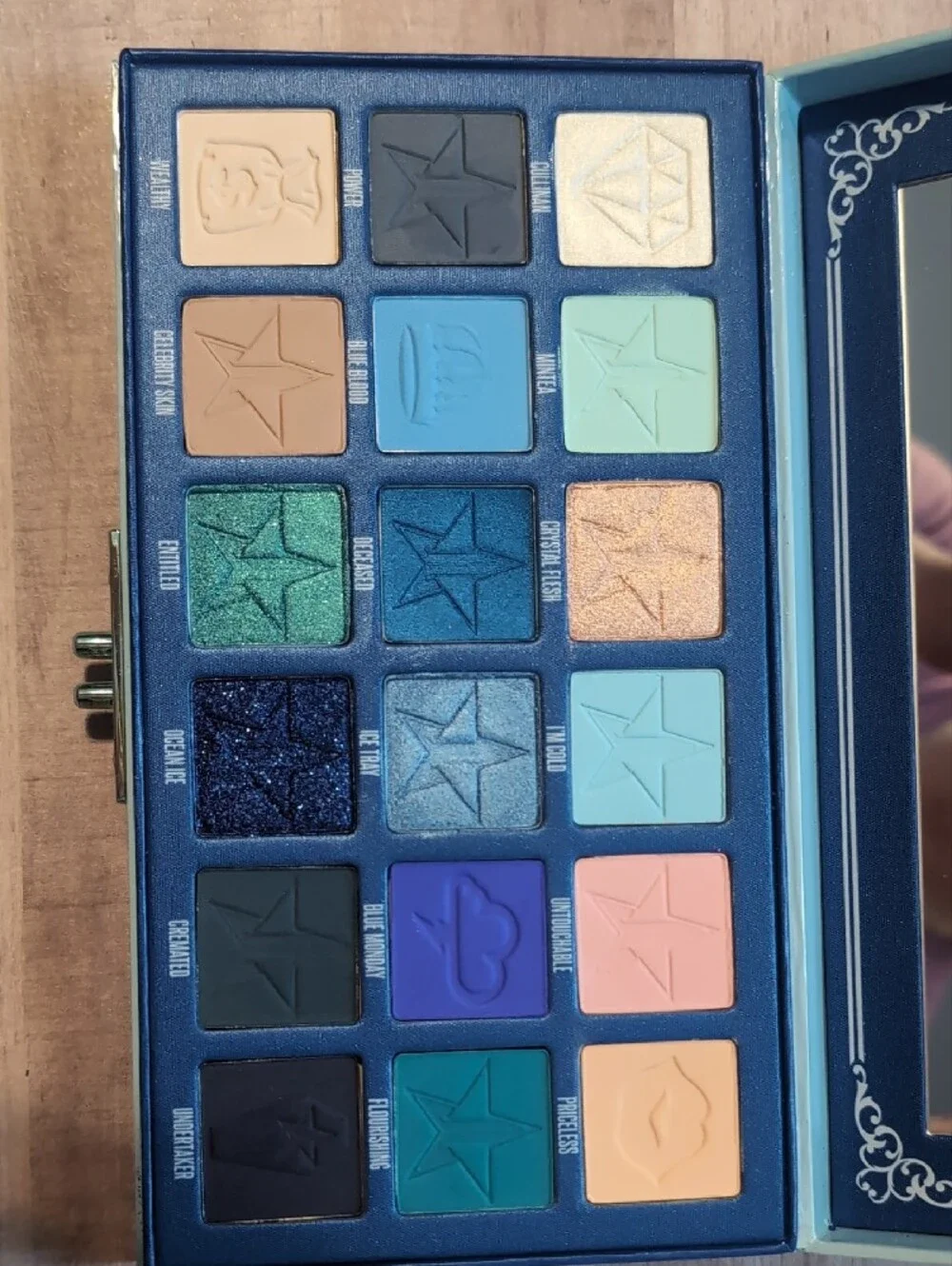 Jeffree Star Blue Blood Eyeshadow Palette - Blue Tones